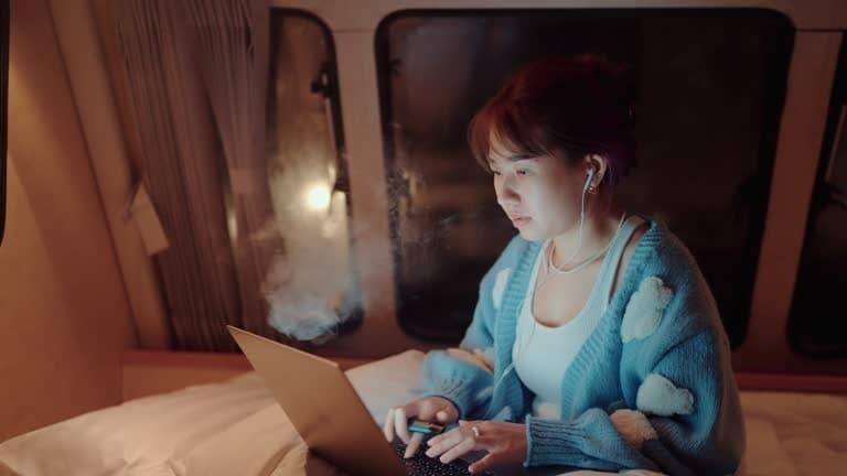 Praktikus tippek és trükkök e cigi tekercselés gyors elsajátításához kezdőknek és haladóknak