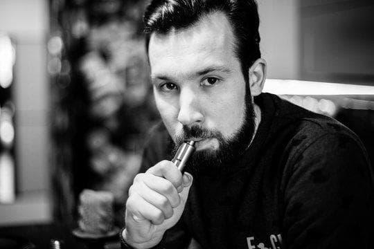 Új trendek és vásárlási tippek az e cigi webshop kínálatában 2026 — cigi ízek, akciók és megbízhatóság