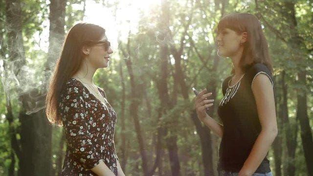 Felrobbant e cigi okai, szakértői tanácsok a megelőzéshez és teendők baleset esetén